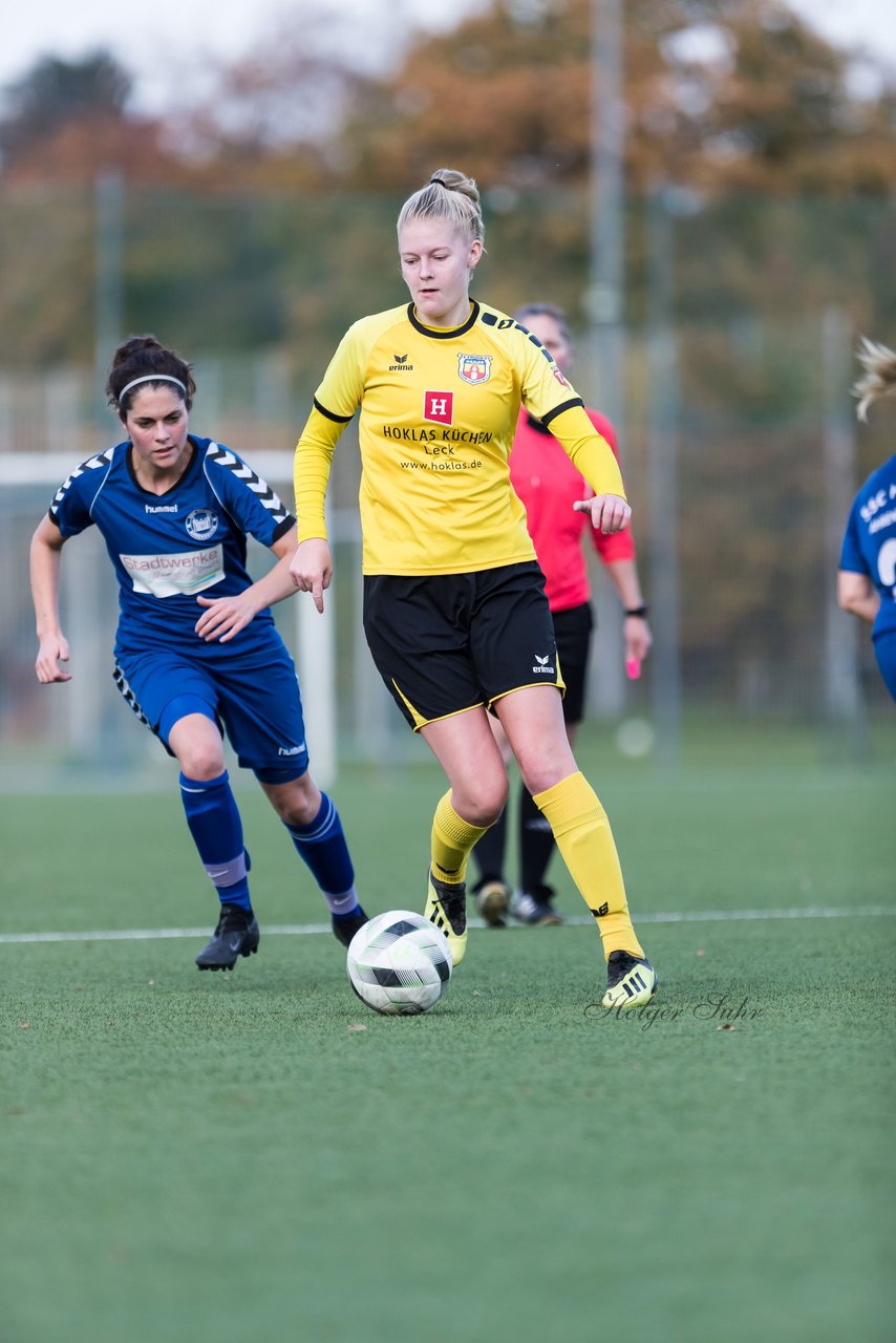 Bild 204 - F SSC Hagen Ahrensburg - SV Frisia 03 Risum-Lindholm : Ergebnis: 2:0